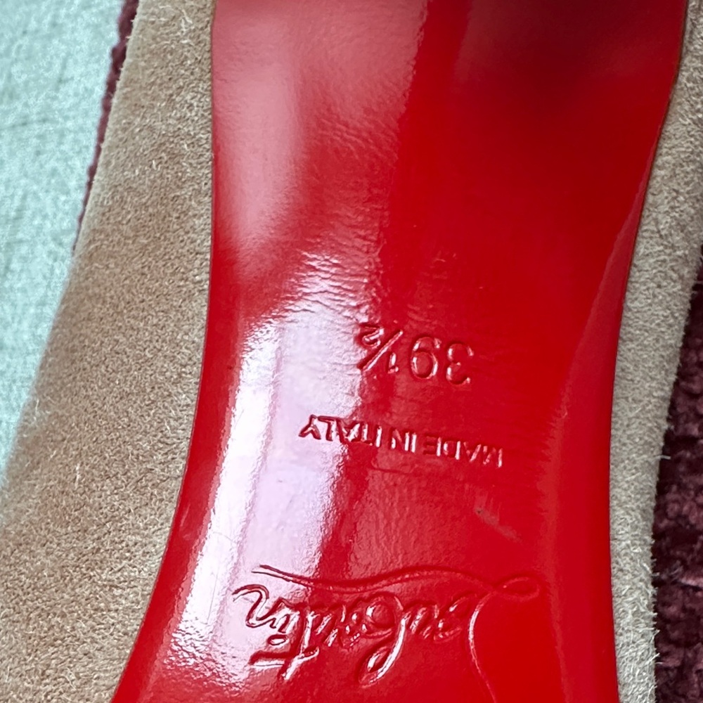 Christian Louboutin Beige Pointed Heels - Picture 7 of 7